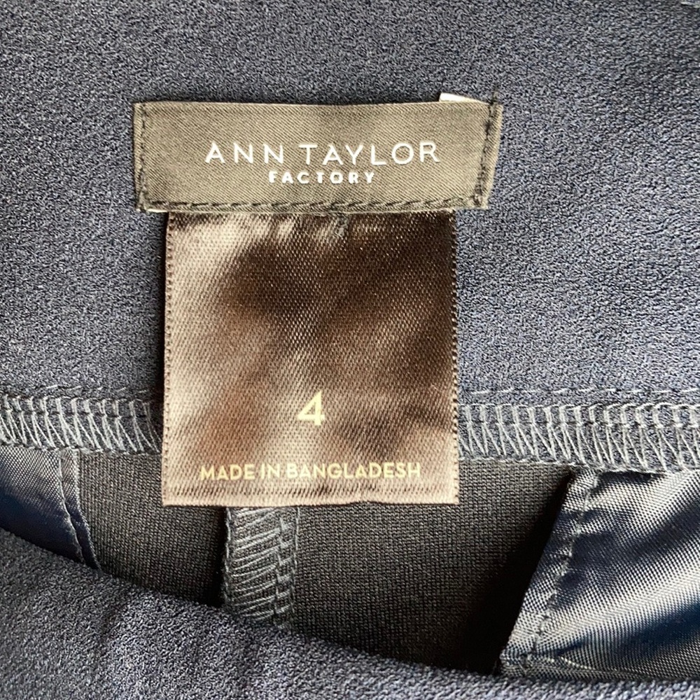 Ann Taylor - Picture 4 of 4